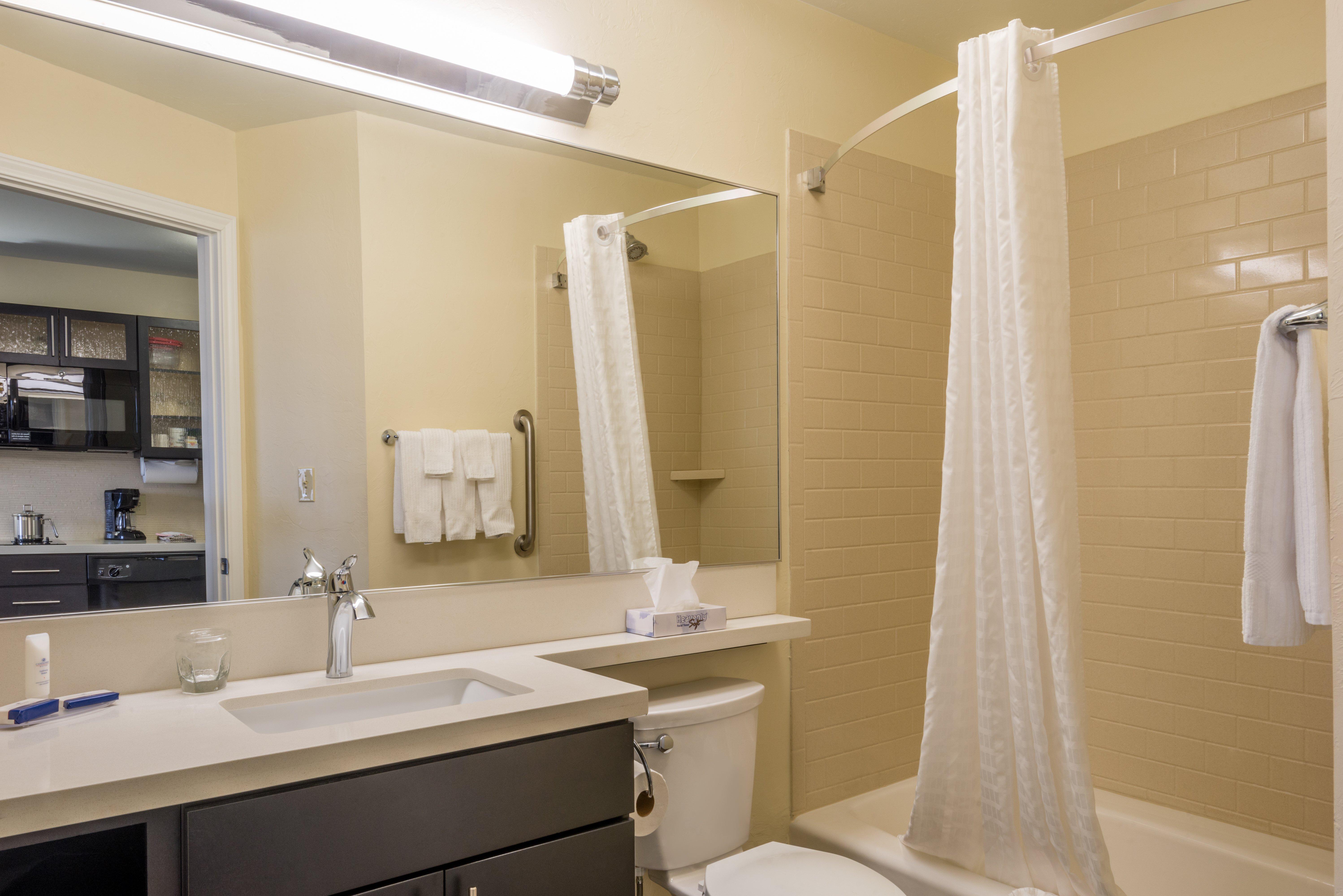 Candlewood Suites Del City By Ihg Εξωτερικό φωτογραφία
