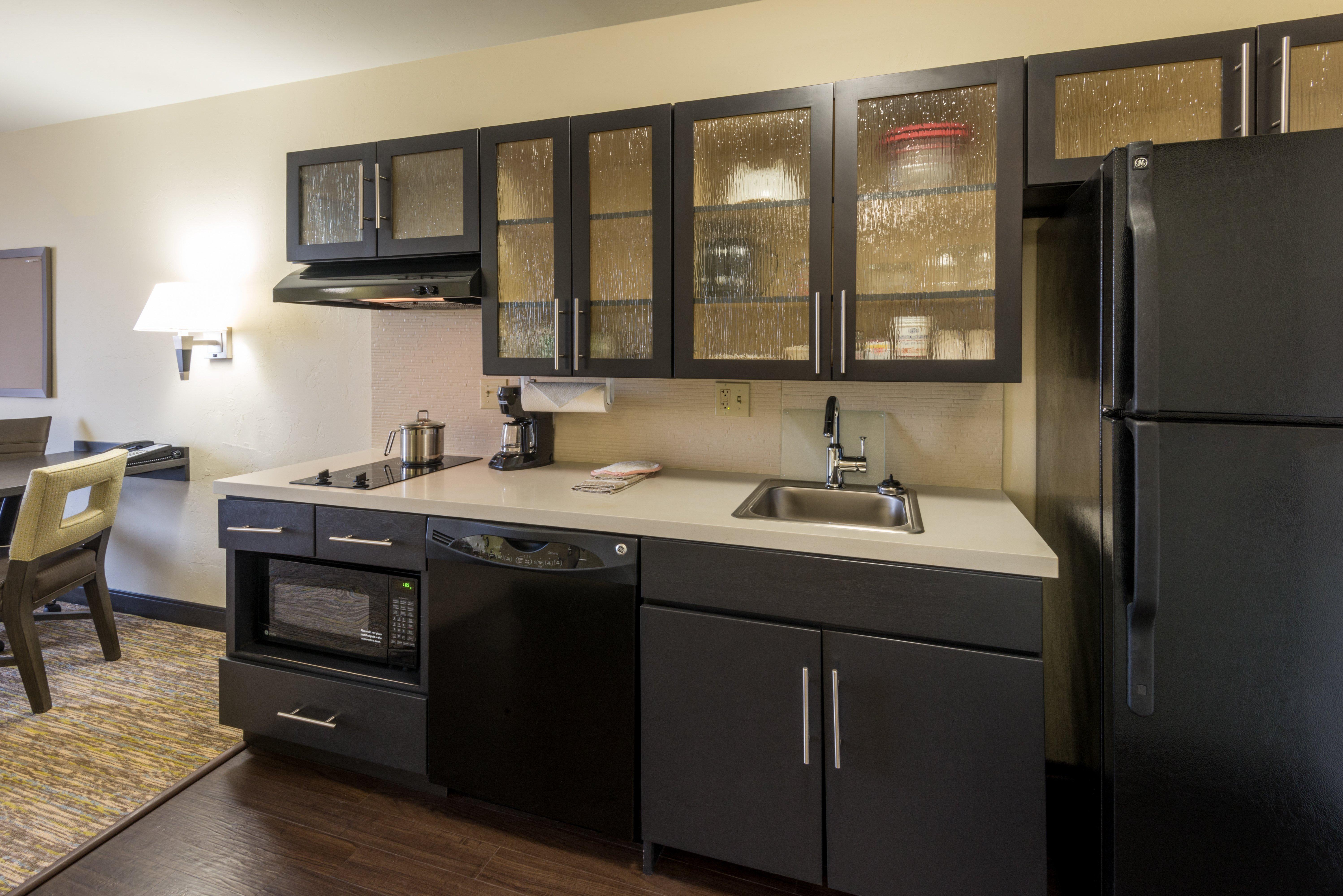 Candlewood Suites Del City By Ihg Εξωτερικό φωτογραφία