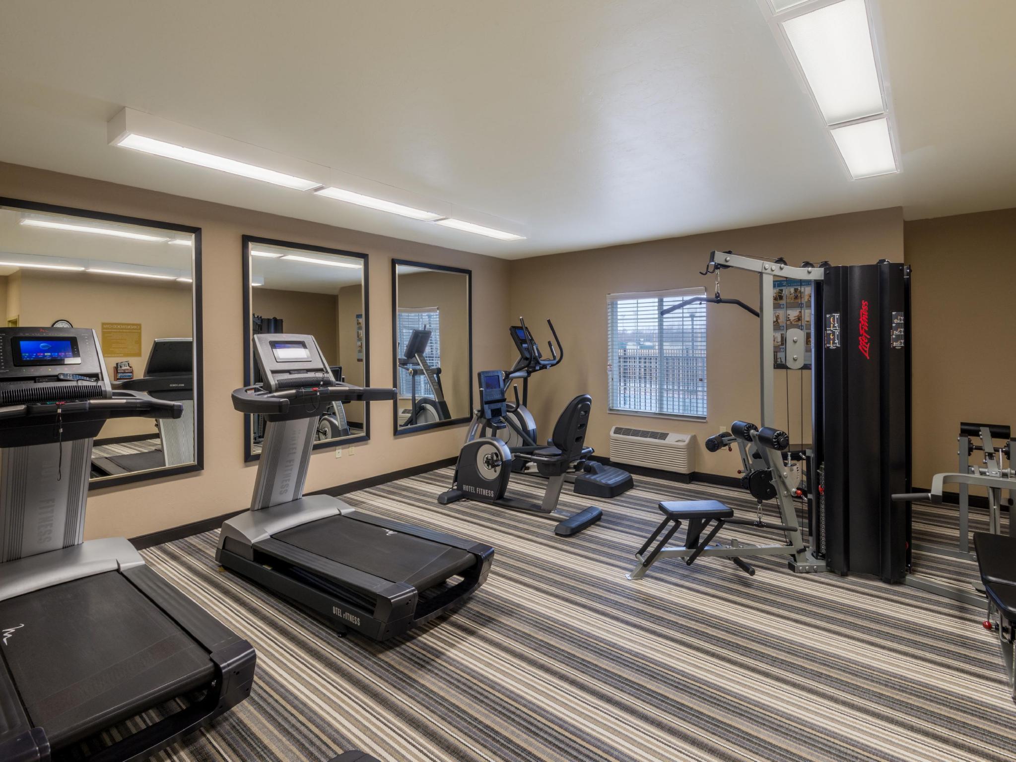 Candlewood Suites Del City By Ihg Εξωτερικό φωτογραφία