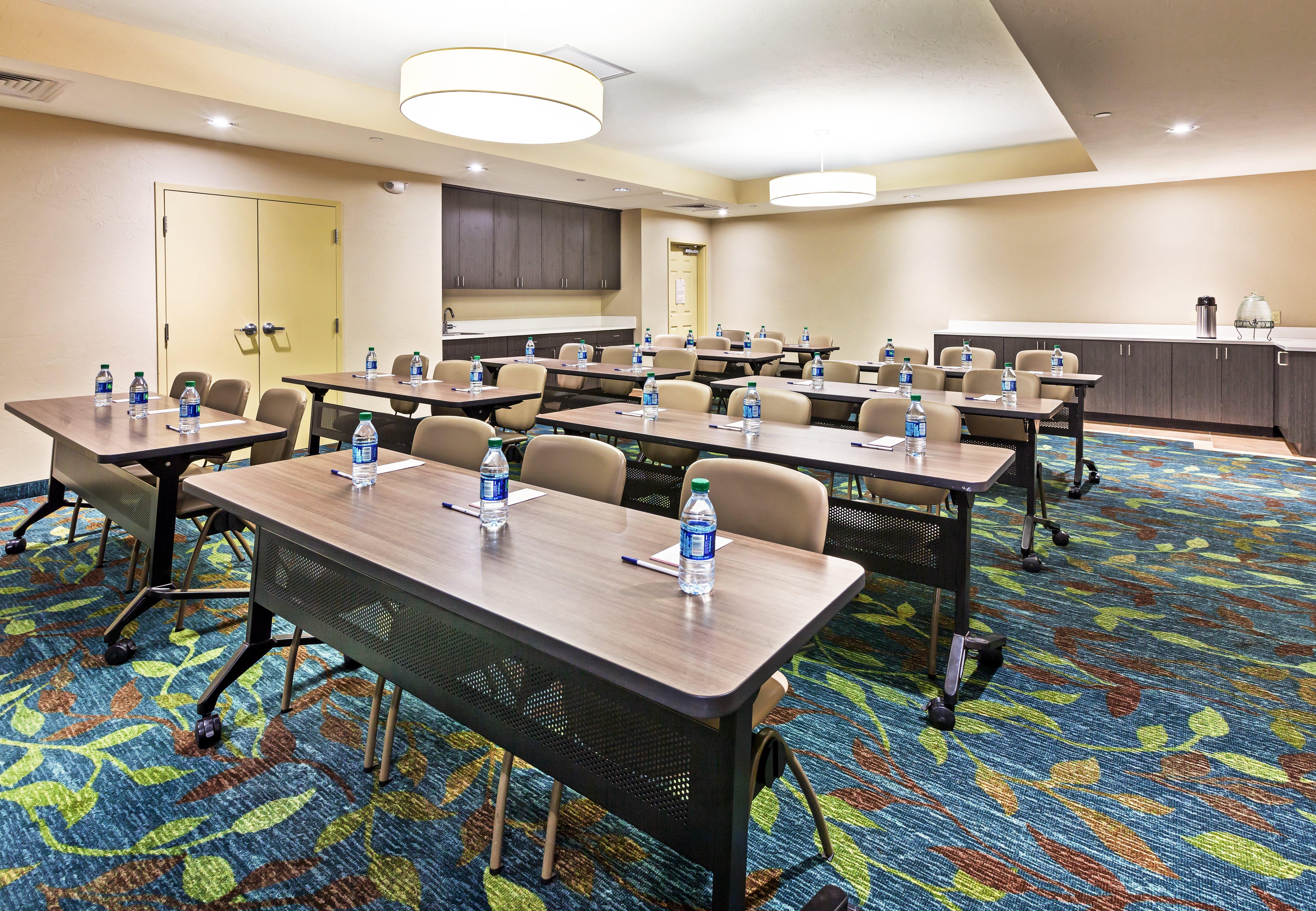 Candlewood Suites Del City By Ihg Εξωτερικό φωτογραφία